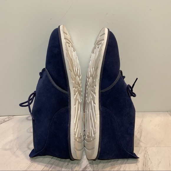 UGG Men’s Maksim Blue Chukka Lace Up Shoes 18 main image 9